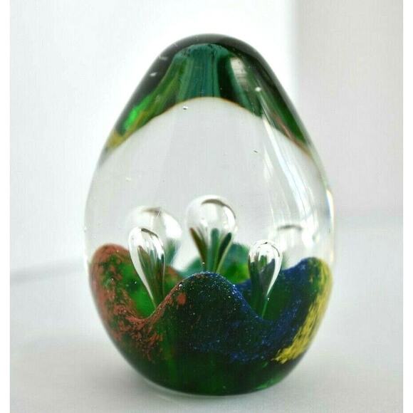 Egg Shaped Controlled Bubble Art Glass Paper Weight Green Red Crater Theme - Picture 5 of 12